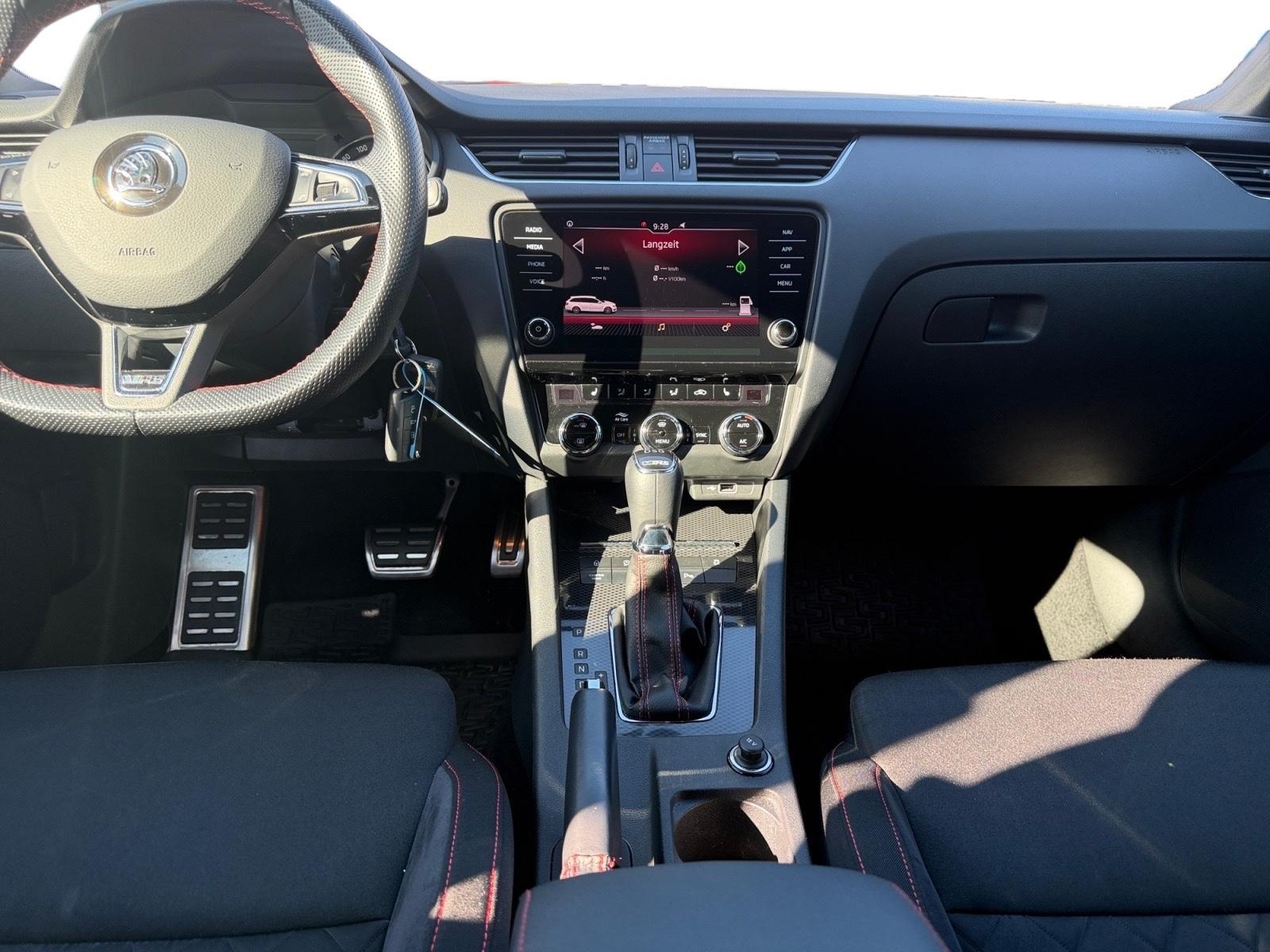 Skoda Octavia Combi RS AHK Black Design Kamera
