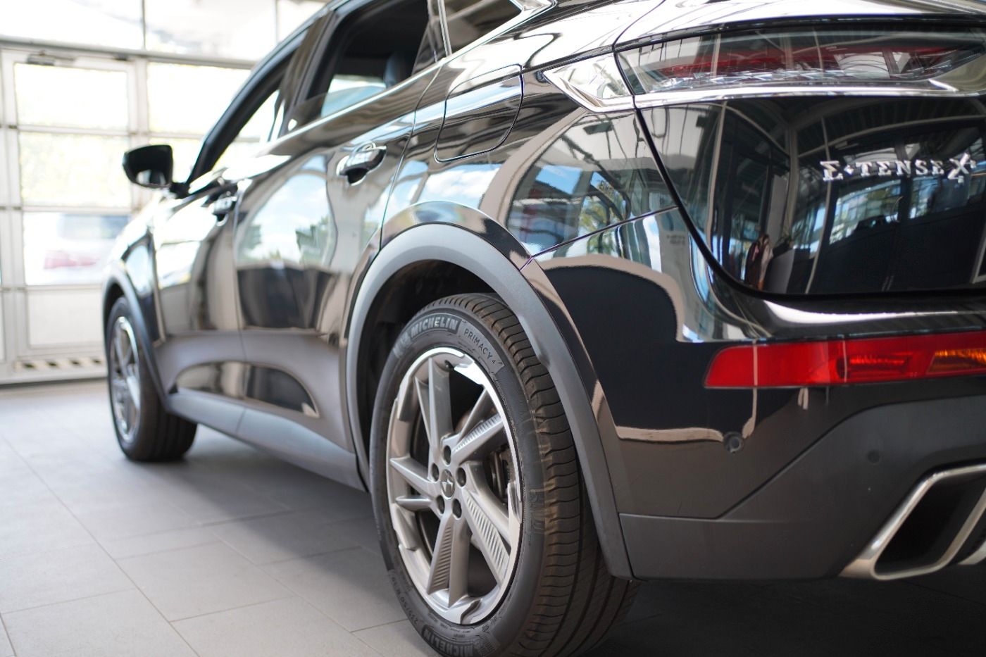 Fahrzeugabbildung DS Automobiles DS7 Crossback E-Tense 4x4 300 Rivoli Automatik