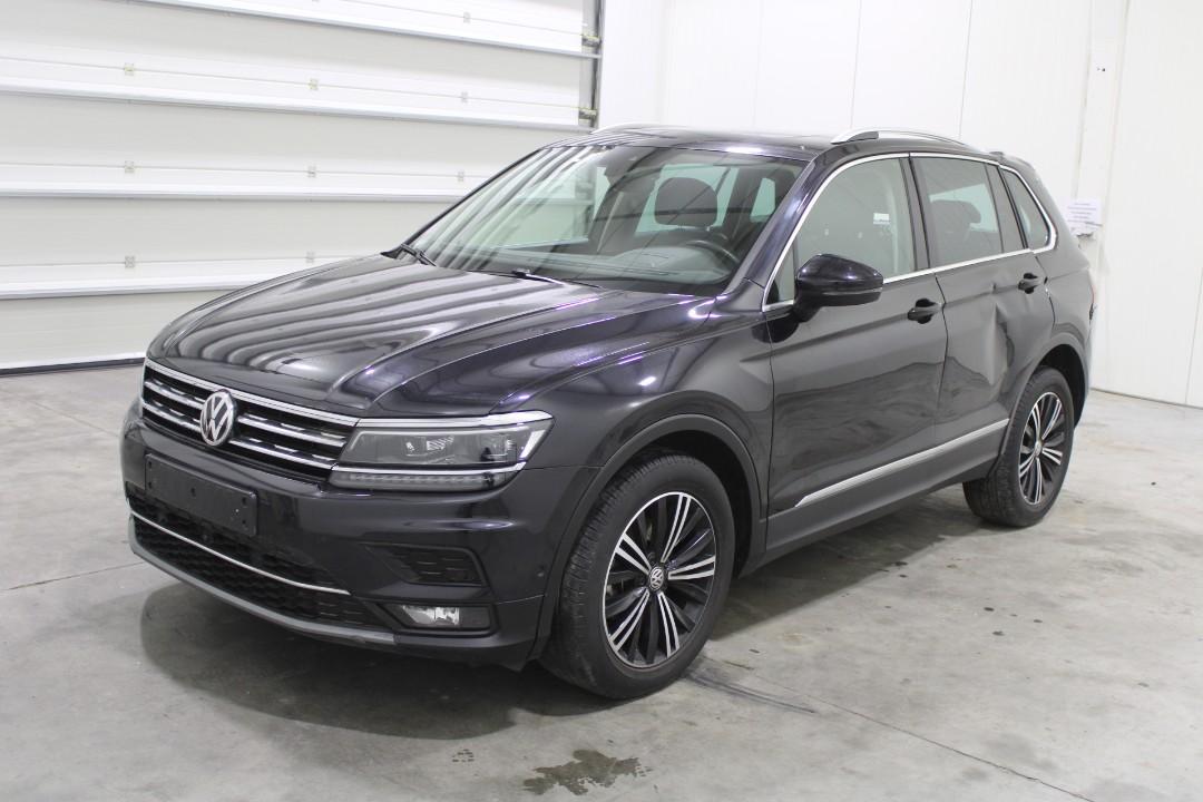 Volkswagen Tiguan AUTO