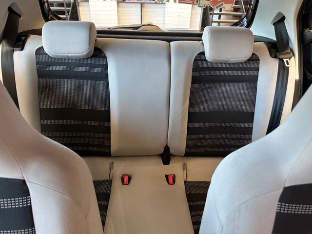MYAUTOCENTER – Gebraucht- und Jahreswagen mit Werkstattservice in Pfaffenhofen Seat Mii Style Salsa *NAVI*PDC*KLIMA*SportLenkrad*