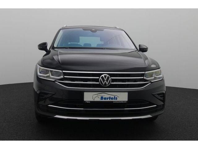 Fahrzeugabbildung Volkswagen Tiguan Elegance 2.0 ACC Matrix AHK