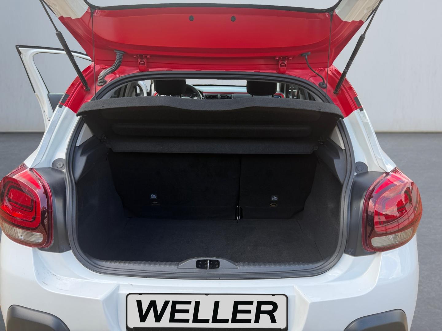 Citroën C3 1.2 PureTech 82/83 Shine *nur Händler/Export*