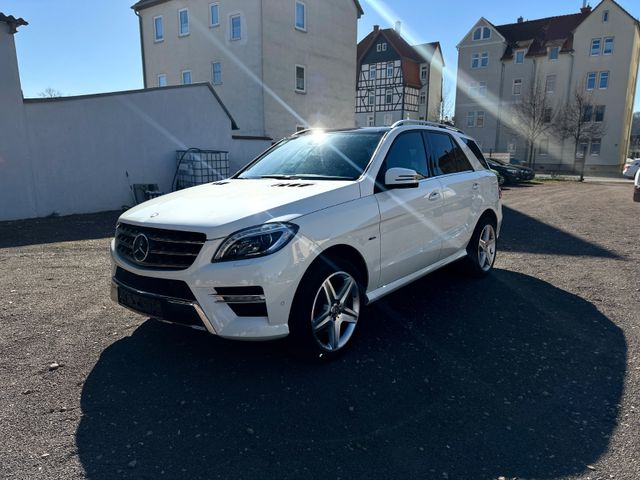 Mercedes-Benz ML 350 CDI BlueTec AMG/4MATIC/PANOR/VOLL