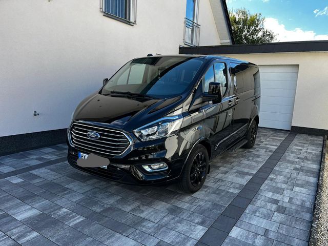 Ford Tourneo Custom TITANIUM X Bus mit Wer...