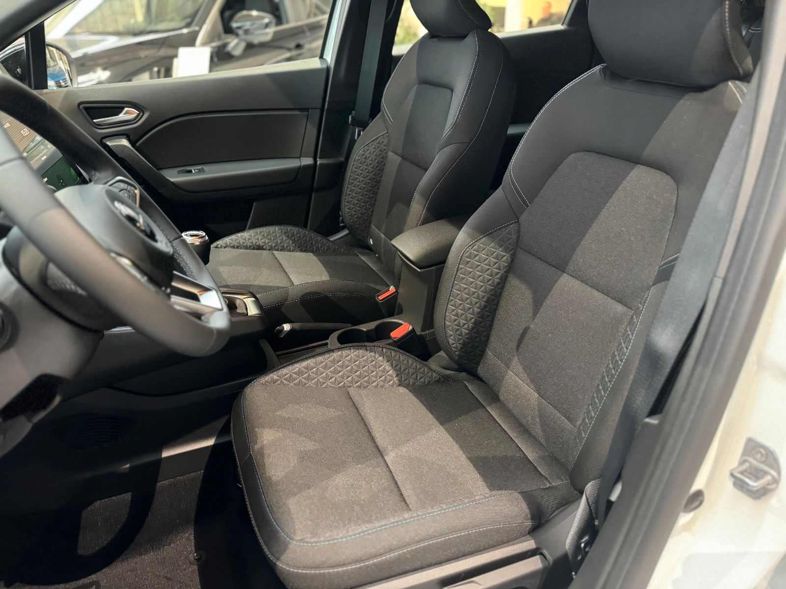 Fahrzeugabbildung Mitsubishi ASX 1.0 LED DAB PDC Kamera Klima 8J. GARANTIE