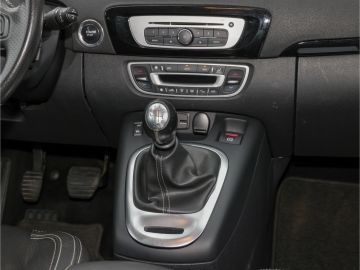 Renault Scenic III BOSE Edition 2.0 dCi 6-Gang 160