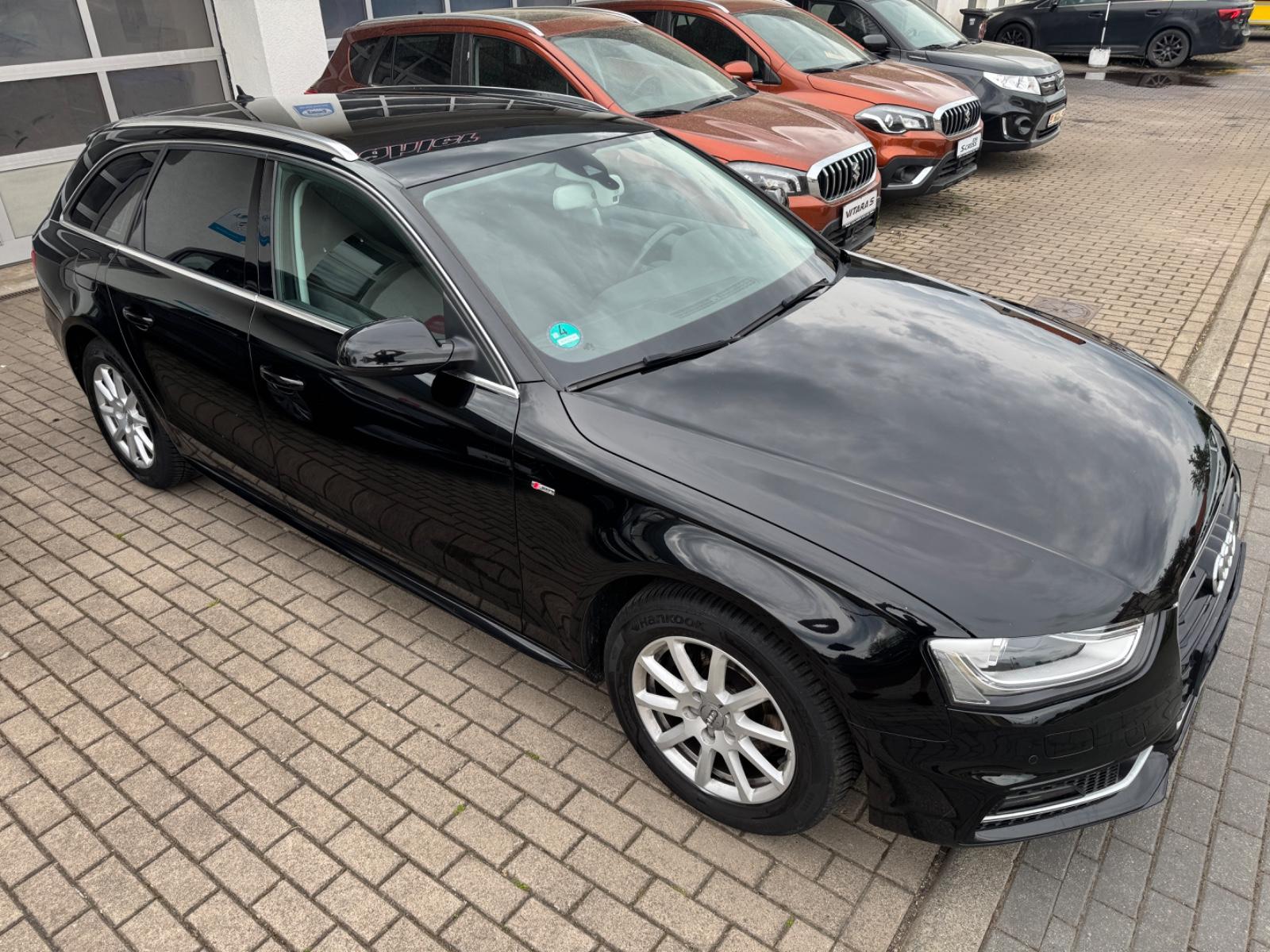 Audi A4 Avant Attraction S-LINE