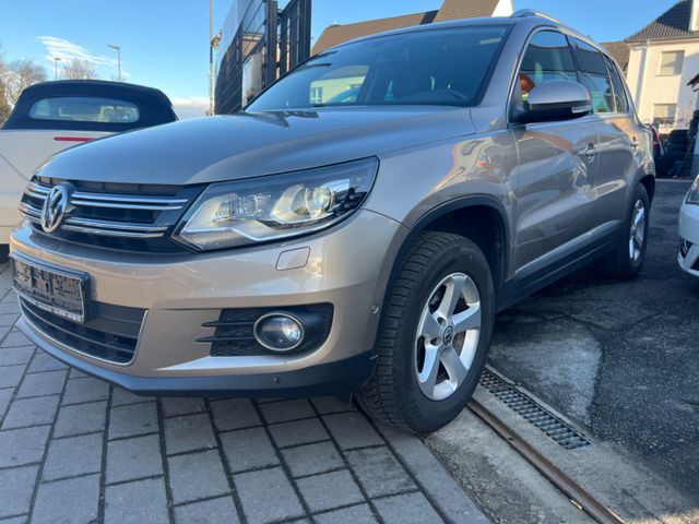 Volkswagen Tiguan Sport & Style 4Motion*Leder*Navi*AHK