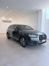 Audi Q7 50 TDI quattro tiptronic Business Plus - Audi Q7 Kombi Gebrauchtwagen