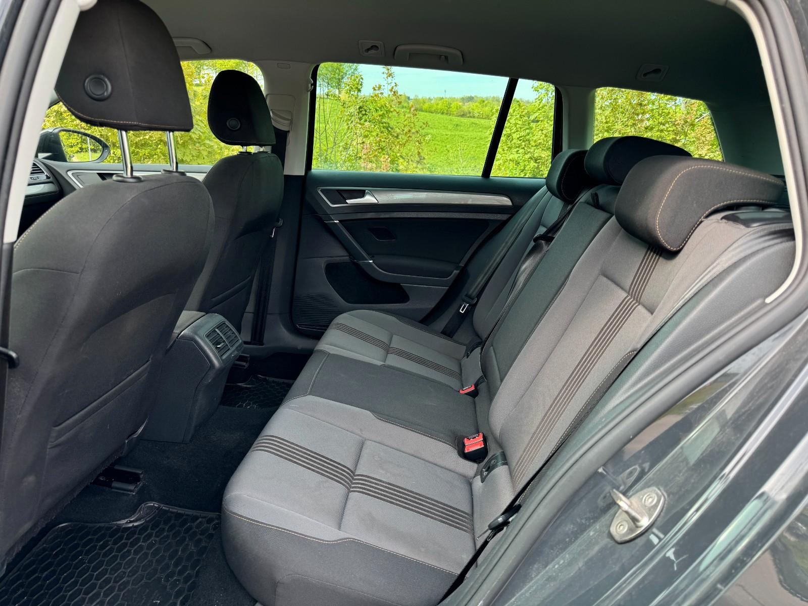 Volkswagen Golf 7 2.0 TDI Variant Allstar,Navi,ZahnriemeNEU