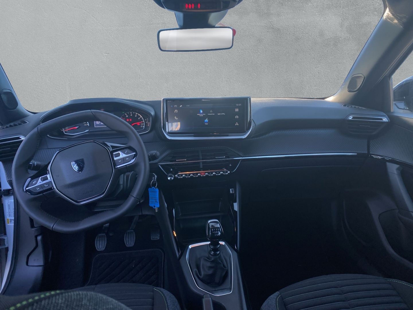Fahrzeugabbildung Peugeot 2008 Active 1.2 PureTech 100 EU6e