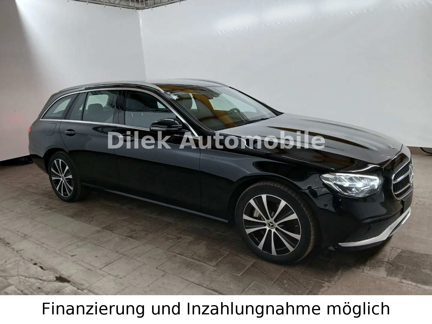 Mercedes-Benz E 300 E -LED/KAM/AHK/KEY/NAVI/TOT/MBUX/SHZ/HOLD imagem 3