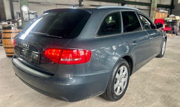 Audi A4 - 1