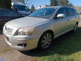 Toyota Avensis Kombi 2.0 D-4D Executive - Toyota Avensis aus 2008 mit Diesel-Antrieb