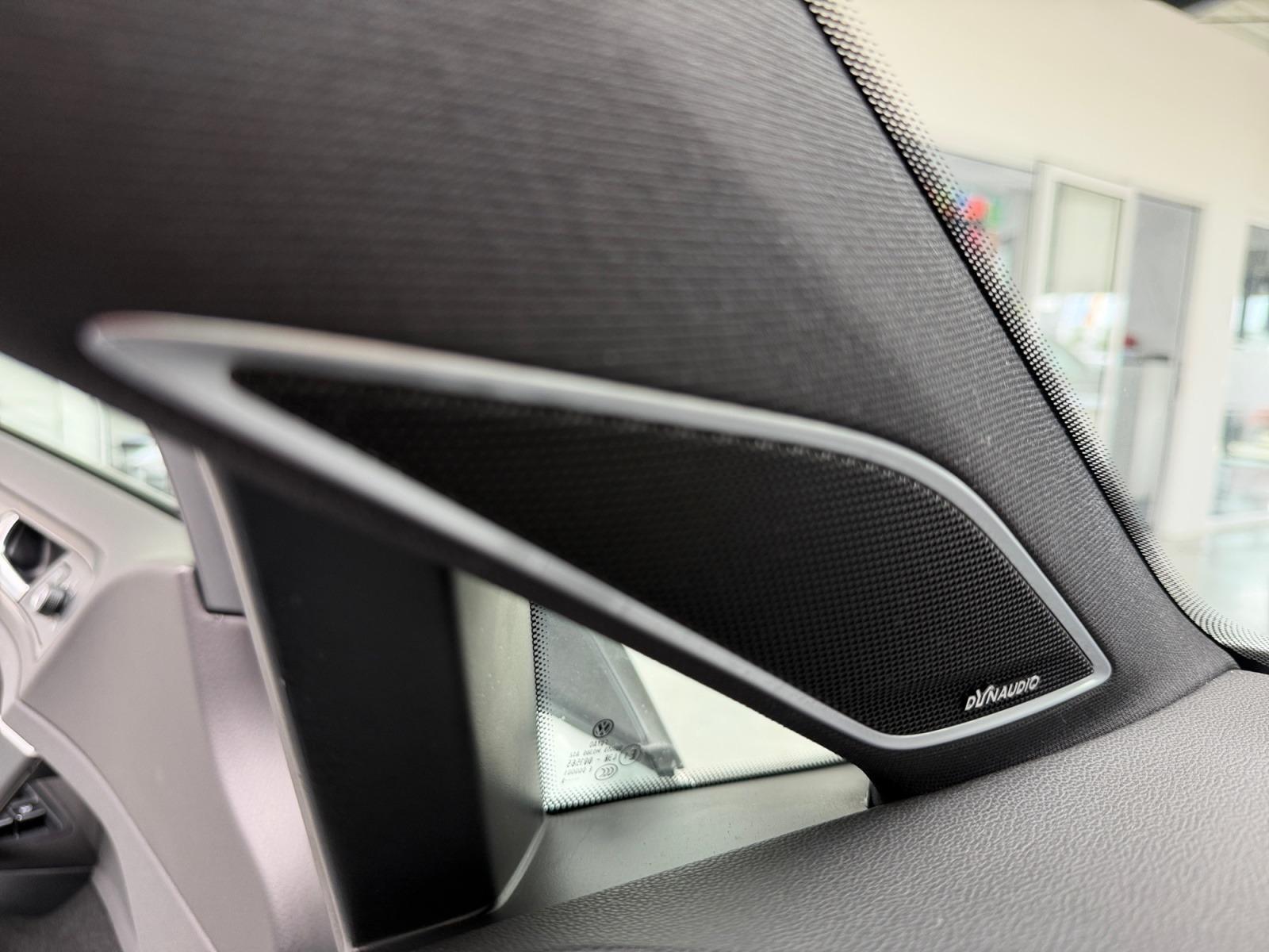 Volkswagen GOLF GTI PERFORMANCE DSG NAV+LED+ACC+DYNAUD+1.HD
