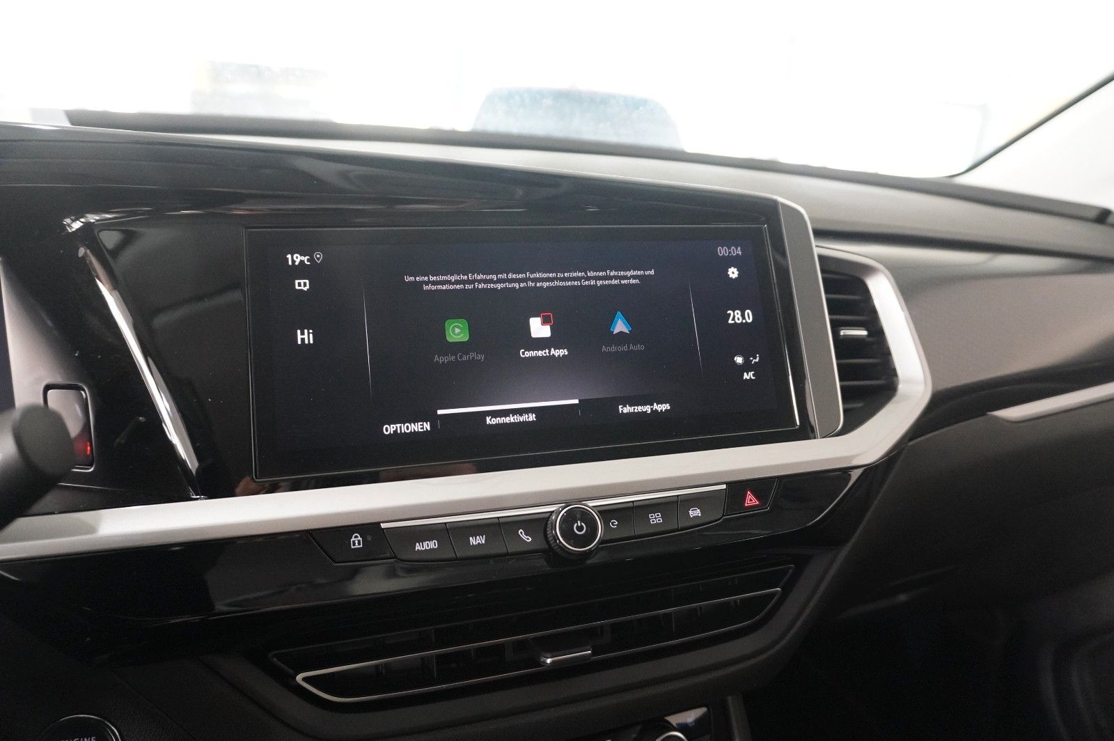 Fahrzeugabbildung Opel Grandland (X) 1.6T GSe 4HYBRID NAVI/LED/KAMERA