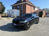 BMW X6 M50 d M-Paket/Pano/22-Zoll/Leder(schwarz)/1HD - gebrauchte BMW Pickups