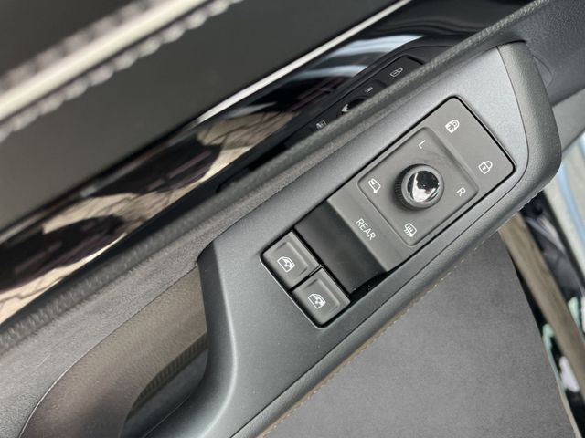 ID.7 Tourer Pro 82kWh,IQ.LIGHT,IQ.DRIVE,HUD,Kame