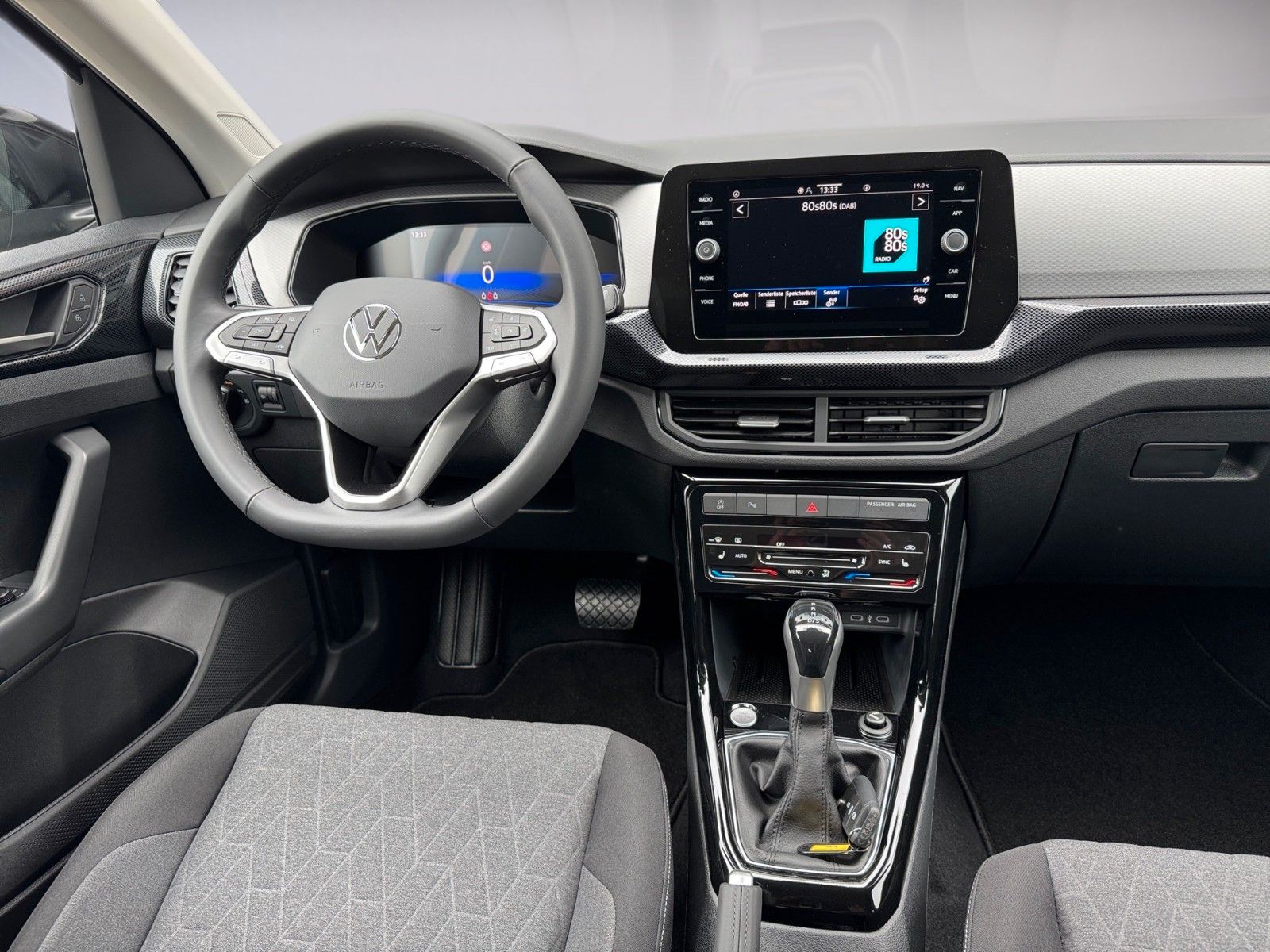 Fahrzeugabbildung Volkswagen T-Cross Life 1.0 TSI