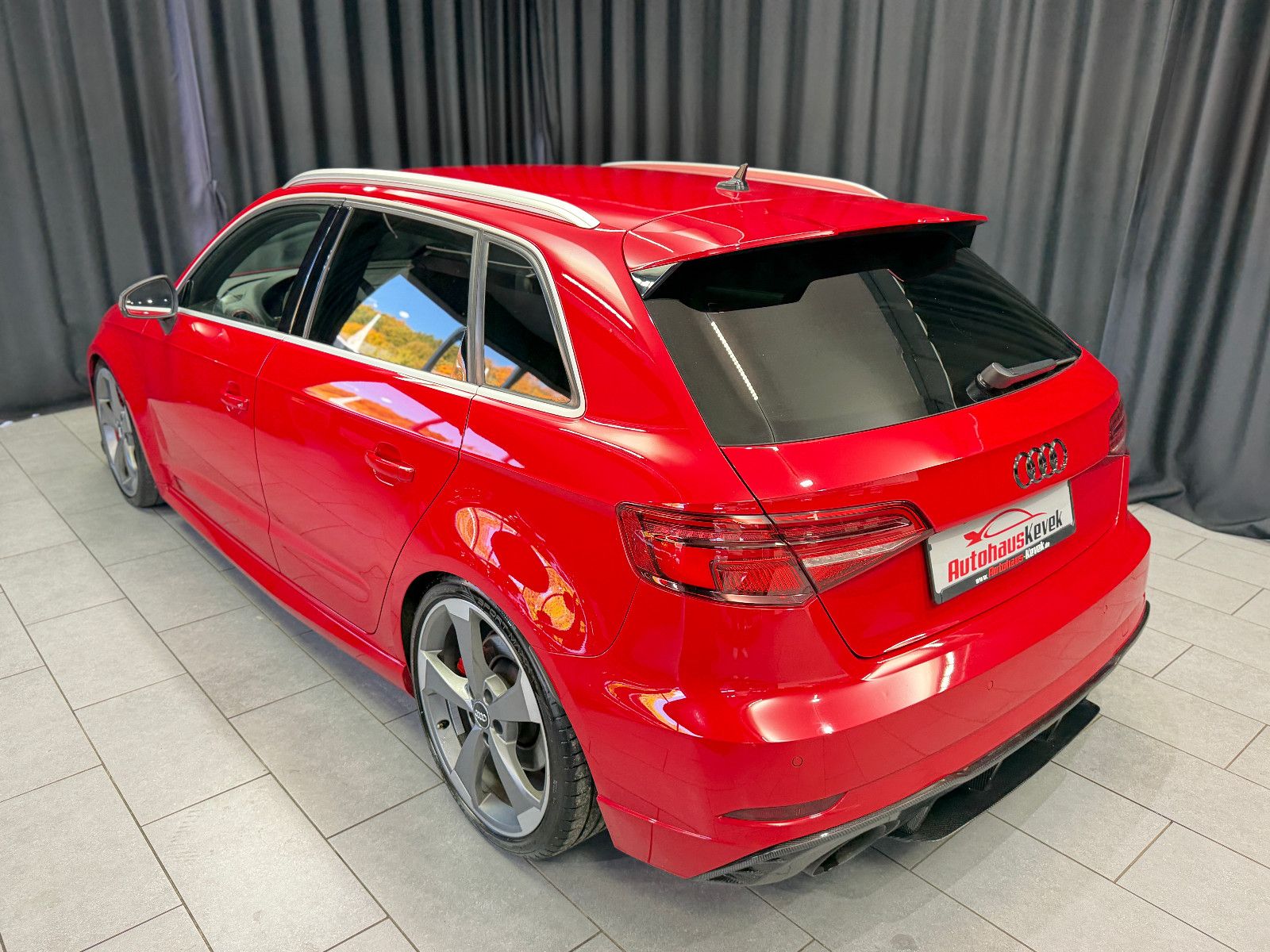Fahrzeugabbildung Audi RS3 Sportback 2.5 TFSI|EVENTUR|BTMIRS-SITZ|B&O|