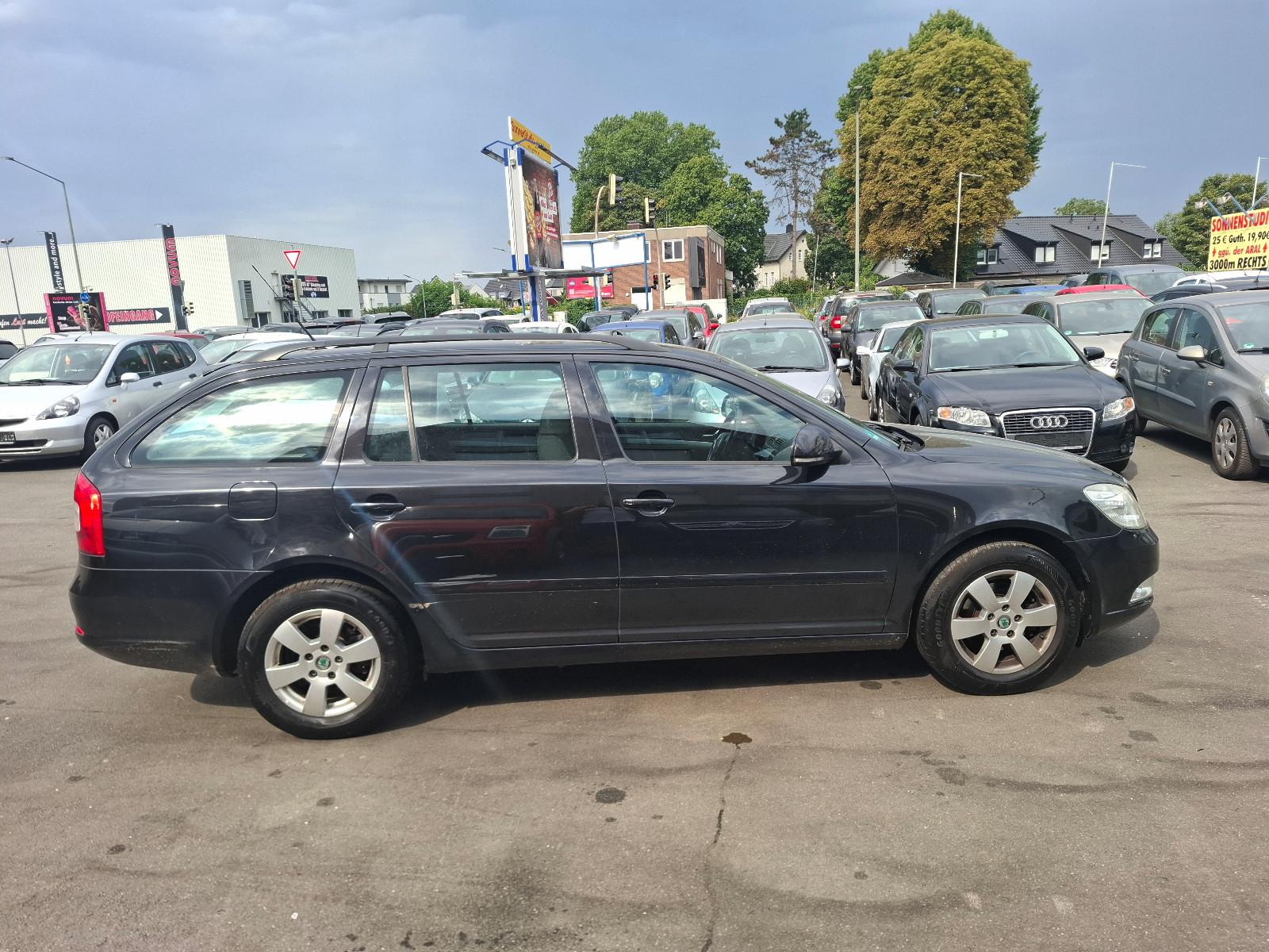 Skoda Octavia 2011 — photo 10