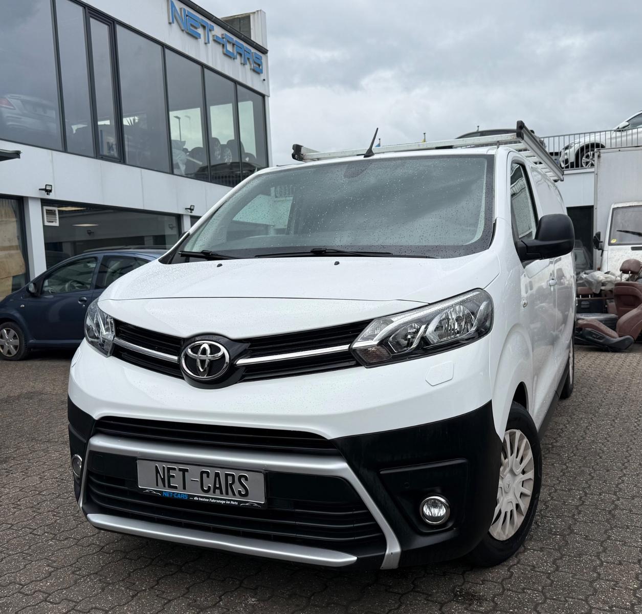 Toyota PROACE (Verso)