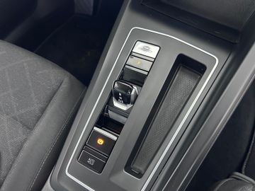 Volkswagen Golf - 8