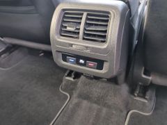 VW Touran 1.4 TSI DSG Highline Pano LED AHK Massage