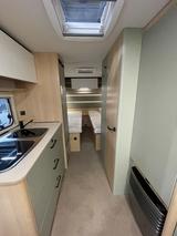 LMC Style 530 E/Style Pak./Dusch/1800kg/Mover Aktion - Offers matching your search criteria