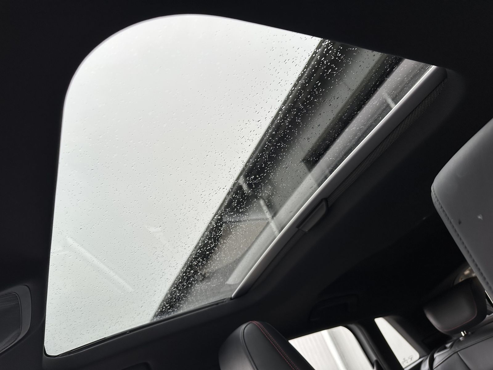 Fahrzeugabbildung Audi A3 SpB 40 TFSIe NAV+LED+VCOCKPIT+PANO+CARPLAY+PP