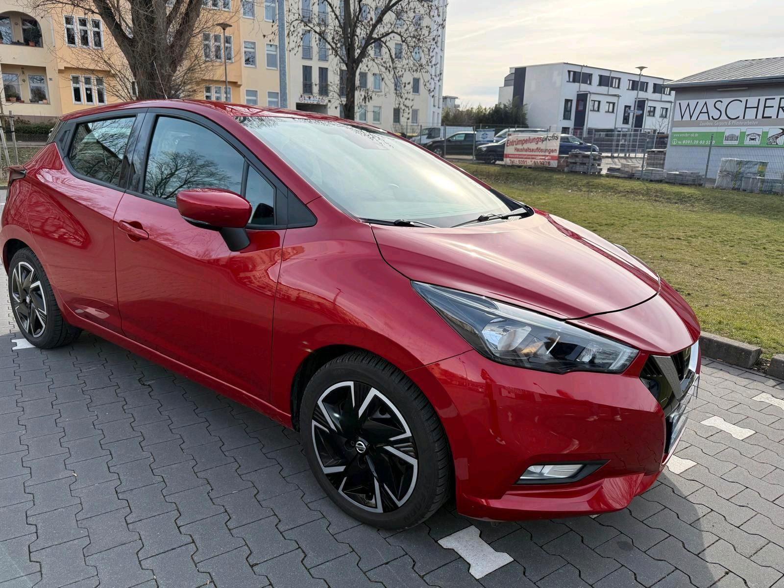 NISSAN Micra