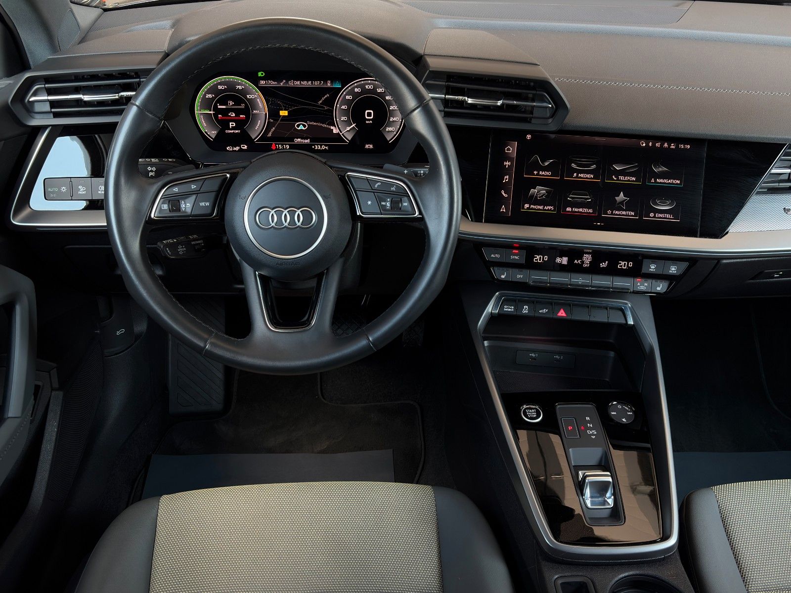 Fahrzeugabbildung Audi A3 Sportback 40 TFSIe Virtual 2Z-Klima PDC SHZ