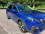 Peugeot 3008 1.5 BlueHDi 130 EAT8 Allure Allure - blaue Peugeot 3008