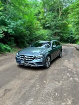 Mercedes-Benz E 220 d 4MATIC T All-Terrain MB-100  - Mercedes-Benz: D100