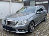 Mercedes-Benz E 350 CDI 4MATIC T BlueEFFICIENCY*NAVI*AHK*XENON - Mercedes-Benz E 350 aus 2010: 4matic
