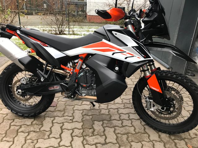 KTM 790 Adventure R Quickshift Ergositzbank Tempomat