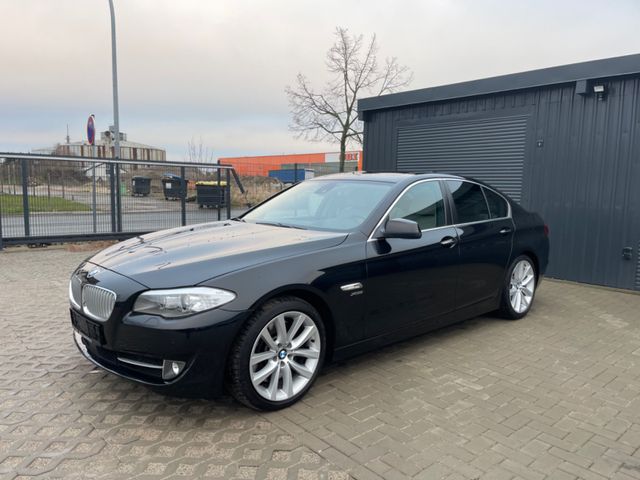 BMW 550i xDrive Limousine Leder Kamera Navi TÜV