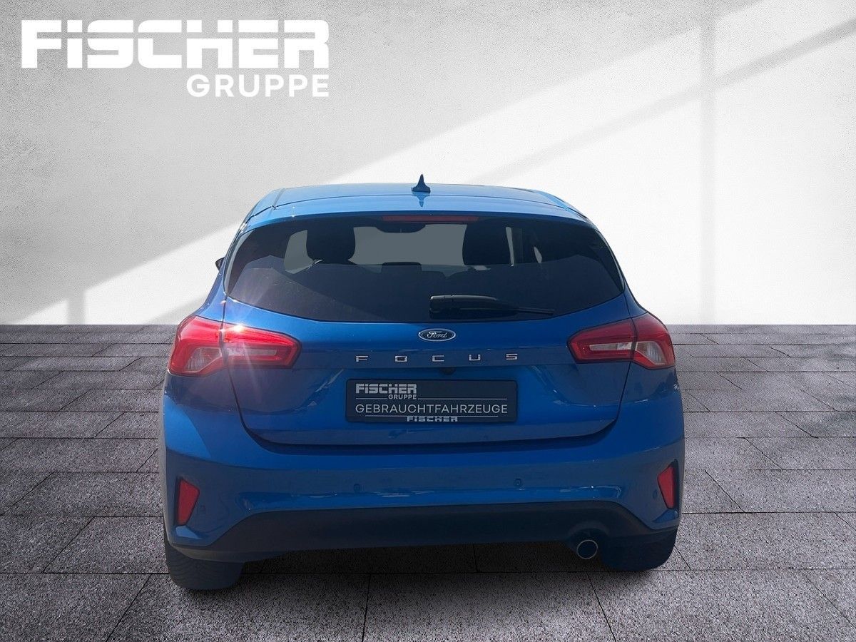 Fahrzeugabbildung Ford Focus Titanium 1.5 Eco Boost Kamera ACC