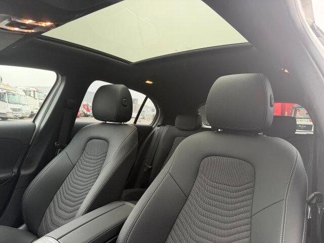 Mercedes-Benz A 180 Progressive LED Distronic Panorama 360°...