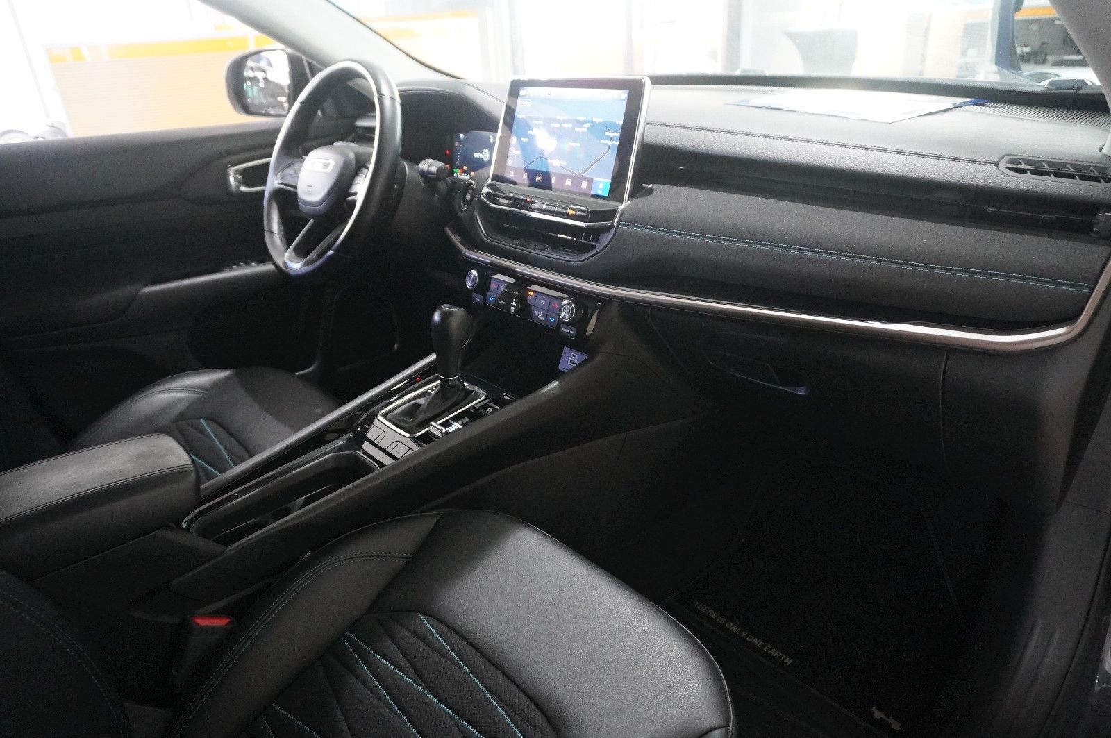 Fahrzeugabbildung Jeep Compass 1.3 4X4 HYBRID NAVI/LED/KAMERA/VIRTU/DAB