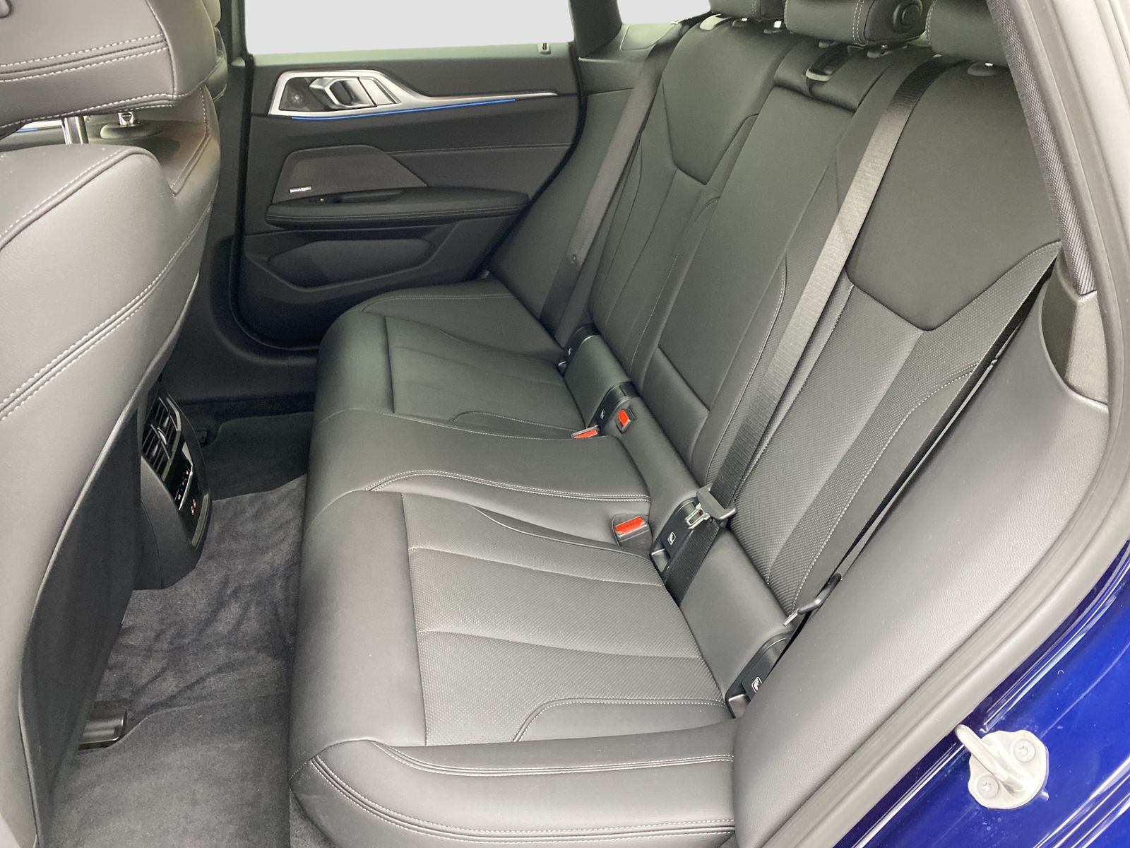 BMW i4 - Bild 8