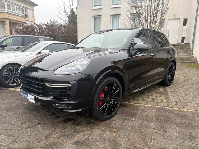 Porsche Cayenne GTS/Pano/Leder rot/Kamera/21zoll/Voll