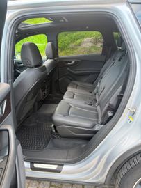 Audi Q7 - 10
