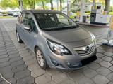 Opel Meriva 1.4 Benzin EcoFlex *Teilleder / SHZ * Tüv - Opel Meriva in Lübeck