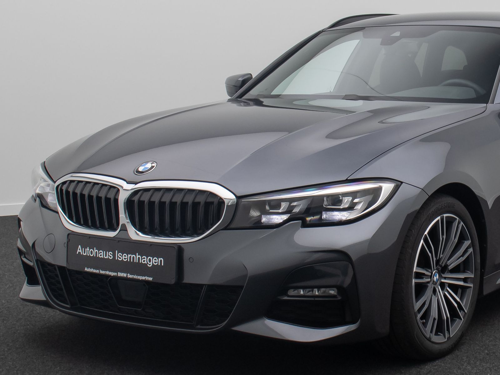 Fahrzeugabbildung BMW 318d M Sport Navi LED AHK DAB FernlichtAss