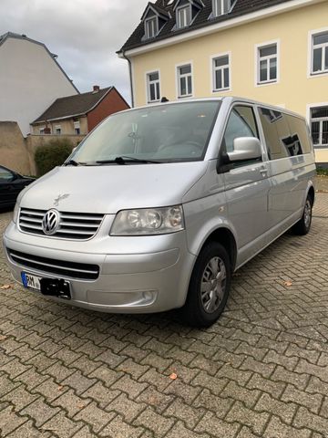 Volkswagen T5 Caravelle