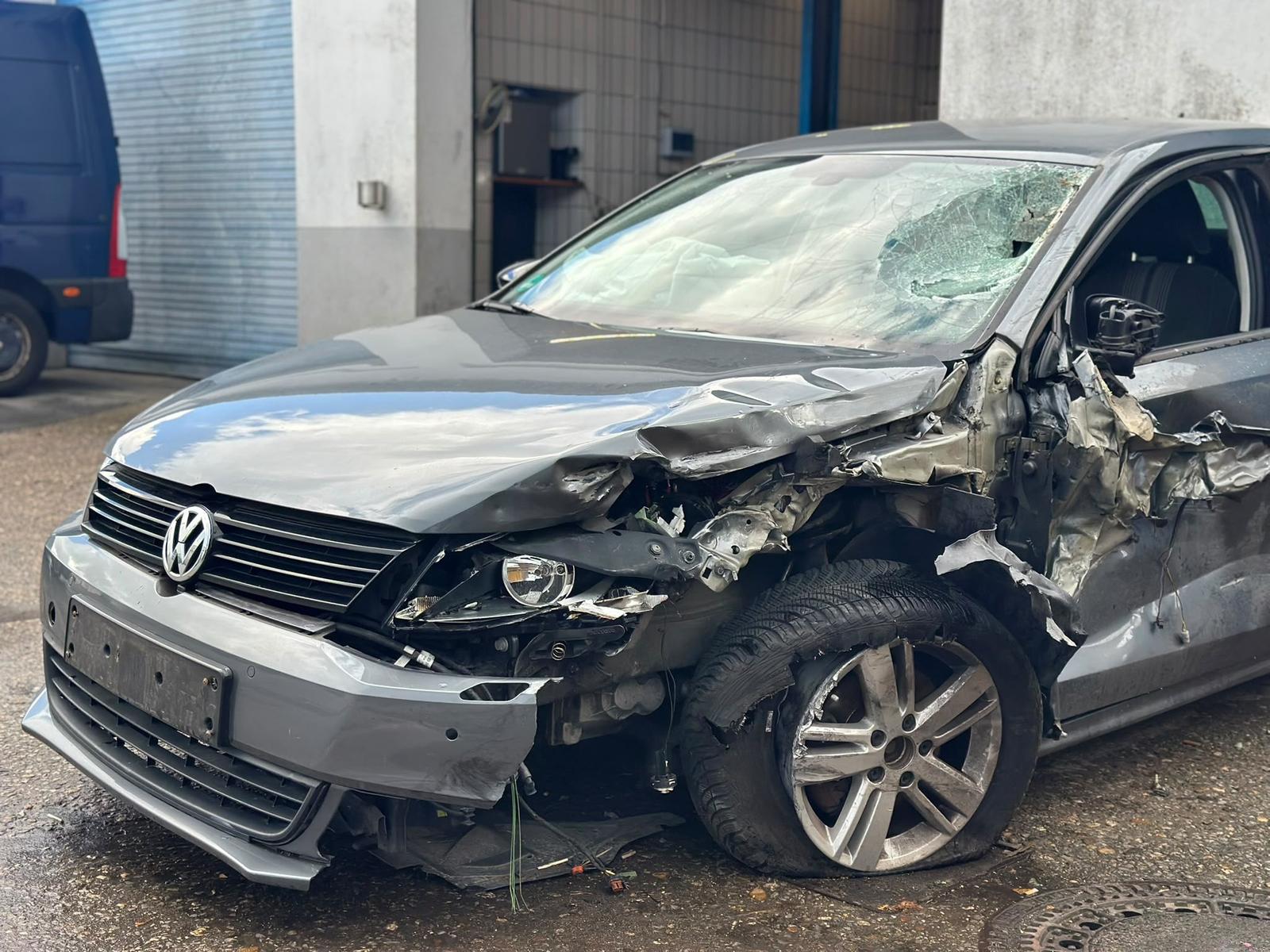 Volkswagen Jetta 1.2 Match UNFALLFAHRZEUG