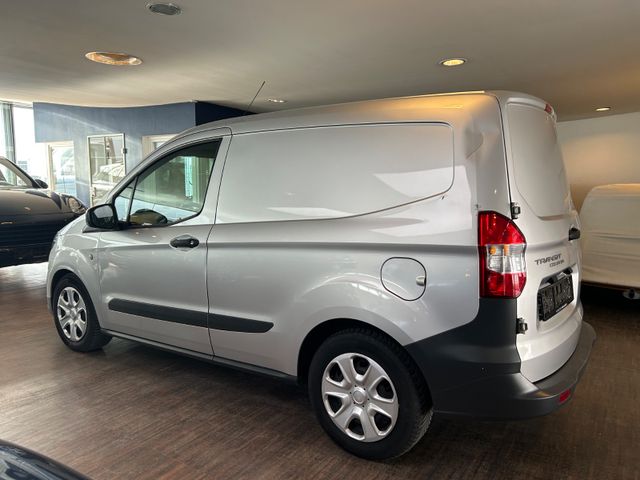 Fahrzeugabbildung Ford Transit Courier Trend