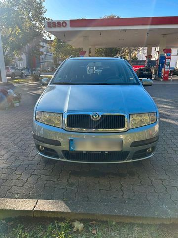 Skoda Fabia // TÜV Neu bis 09.2026