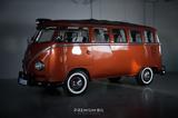 Volkswagen T1 Samba Bus Iconic Classic - Volkswagen T1 mit Benzin-Antrieb: Kleinbus
